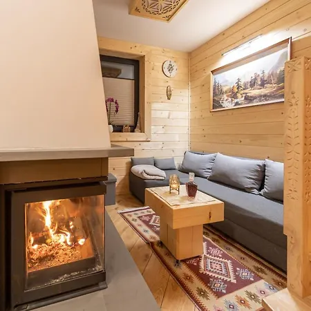 Zakopianski Czar Alpesi faház *